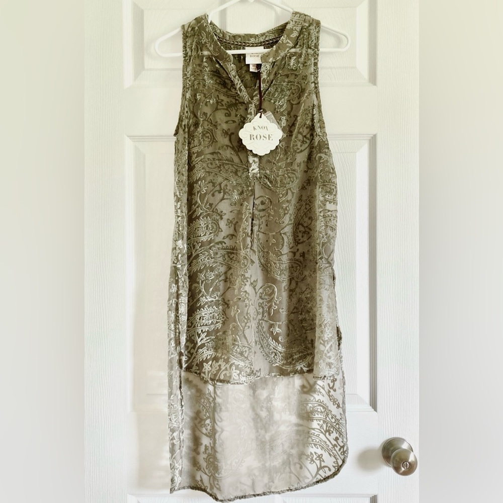 Knox Rose Women’s Translucent Patterned Sleeveless Tunic Top